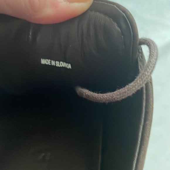 Ecco - men brown leather shoes - size 44 is a men 10-101/2 - like new - - Picture 11 of 16